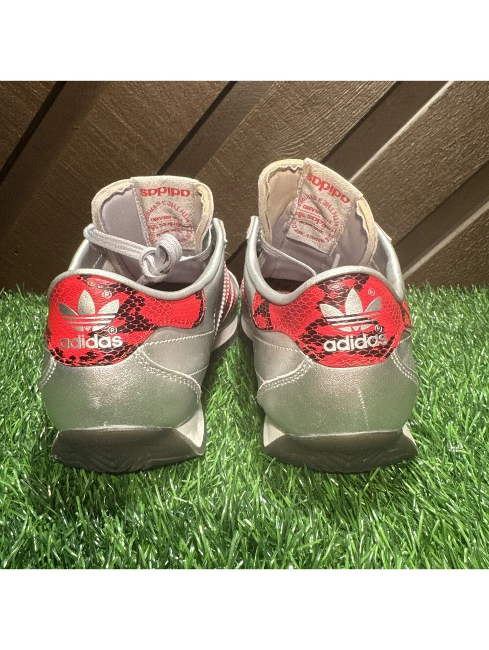 Adidas Country Japan Snakeskin Pack- Silver Metallic Scarlet JP7077 Size 6M